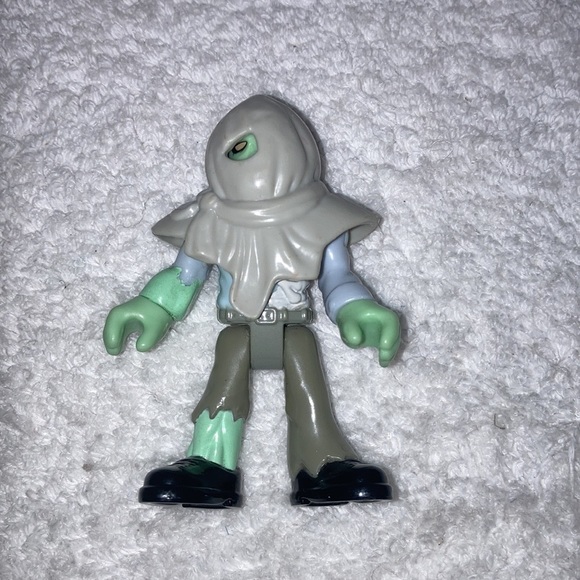 Imaginext Blind Bag Series 3 ZOMBIE figure & hood - Picture 2 of 4
